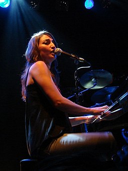 Sara Bareilles spent a total of 15 weeks at number one with "Love Song". Sara Bareilles Melkweg.JPG