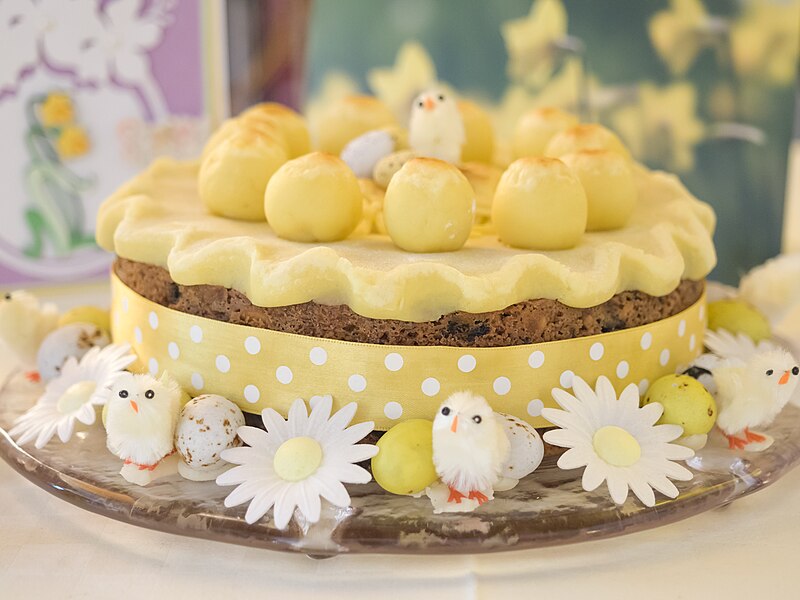 File:Simnel cake (25536812193).jpg