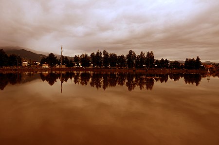 Siyahkal - Pashouran lake - panoramio.jpg