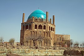 نمای عمومی بنا