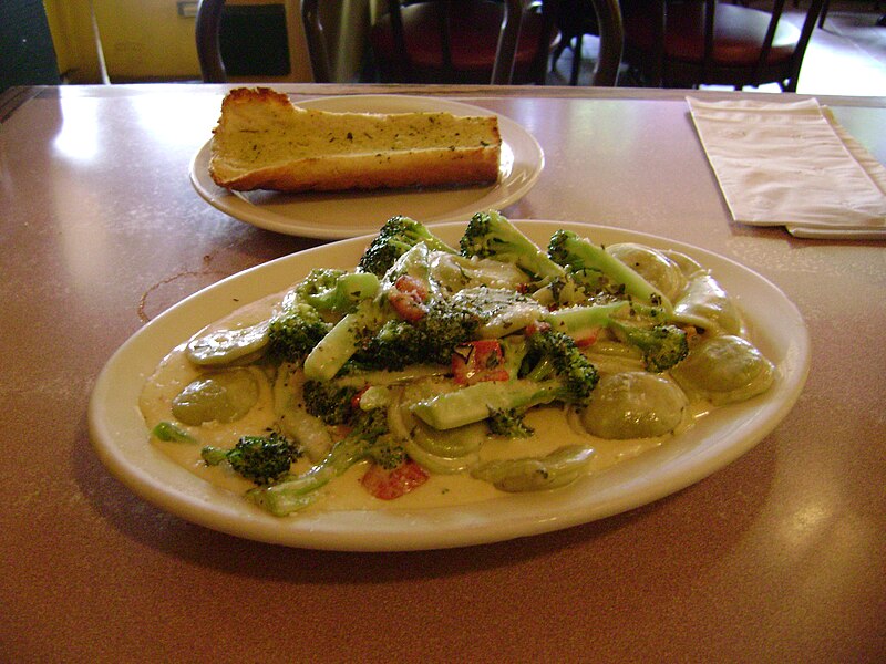 File:Spinach Artichoke Ravioli.jpg