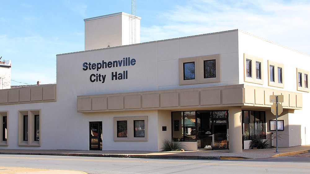 The population of Stephenville in Texas is 21164