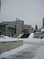 Universidad de Tecnología de Tampere Festia Edificio en Winter.jpg