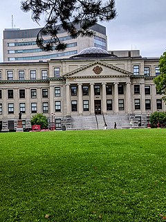 <span class="mw-page-title-main">Telfer School of Management</span> Business school at the University of Ottawa