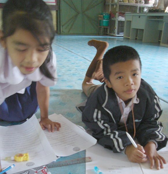 File:Thai children 01.jpg