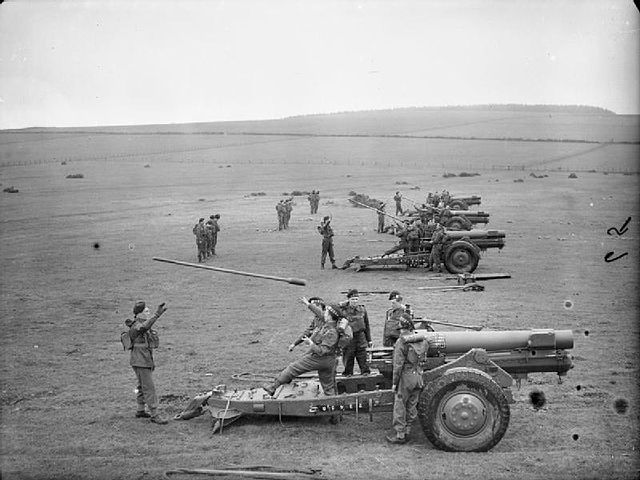 Howitzers of the 79th (The Scottish Horse) Medium Regiment during a training exercise, Banffshire, Scotland (May 1941)