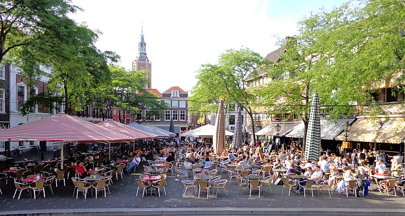 File:The Hague car-free city-centre 23.JPG