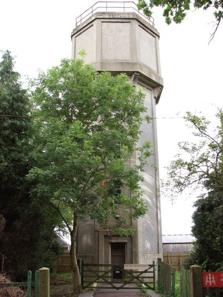 File:The Old Water Tower - geograph.org.uk - 1428156.jpg