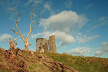 Maitland's original peel tower (Old Thirlestane Castle The remains of Old Thirlestane Castle - geograph.org.uk - 711519.jpg