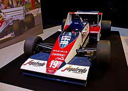 Toleman TG183B avant gauche 2012 Autosport International.jpg