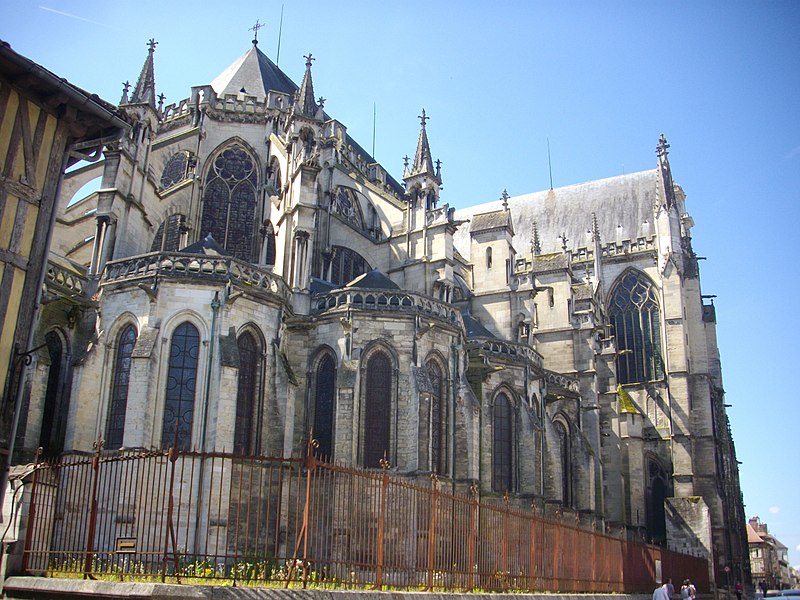 File:Troyes - cathédrale Saint-Pierre-et-Saint-Paul (12).jpg