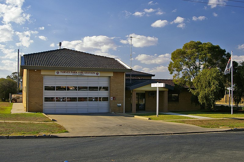 File:Turvey Park Fire Station.jpg