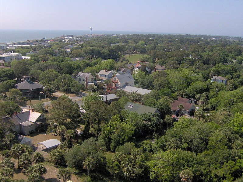 File:Tybee-island-lighthouse-se-ga1.jpg