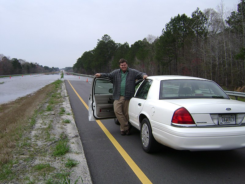 File:US 84 Flooding Lowndes County Parked.JPG