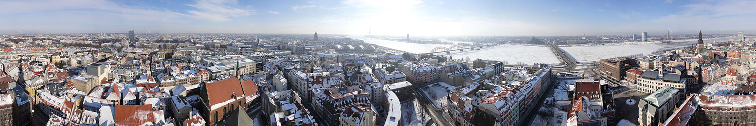 360 graders panorama som man ser det från andra avsatsen i tornet (72 m över marken)