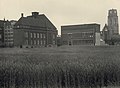 Verbouwing van gewassen bij de Pannekoekstraat met de Gemeentebibliotheek, de Spaarbank Rotterdam en de Sint-Laurenskerk 1944.jpg