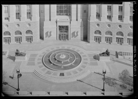 View looking down to the Oscar S. Straus Memorial Fountain. The monument was authorized by Congress in 1927 and dedicated in 1947. It consists of the fountain and two groups of statues, HABS DC-860-3.tif