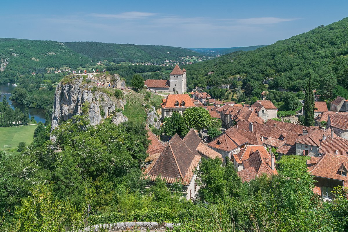 Saint-Cirq-Lapopie зимой. Saint Cirq Lapopie Постер туристический.