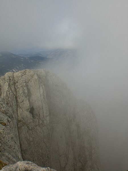 File:Vistes des del cim del Pollegó Inferior, Massís del Pedraforca (octubre 2008) - panoramio.jpg