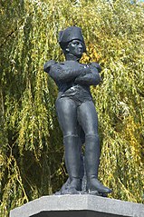 Napoleonova socha před návštěvnickým centrem