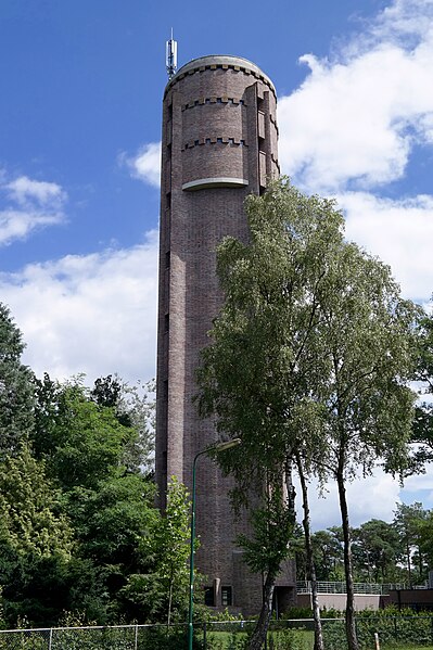 File:Watertoren Bilthoven.jpg