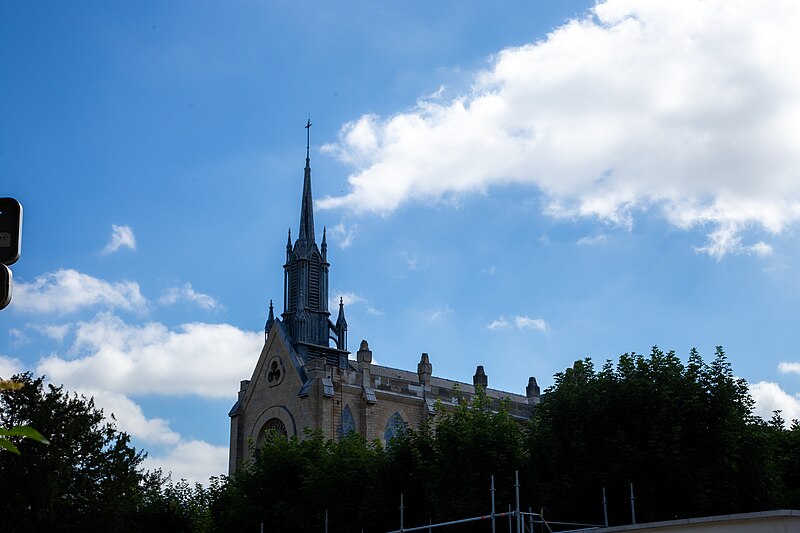 File:Église Saint-Joseph-de-Cluny (52245161544).jpg