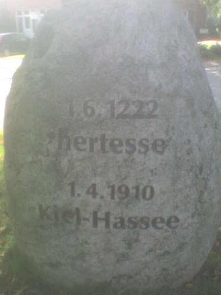 File:1222 hertesse 1910 Kiel-Hassee.jpg