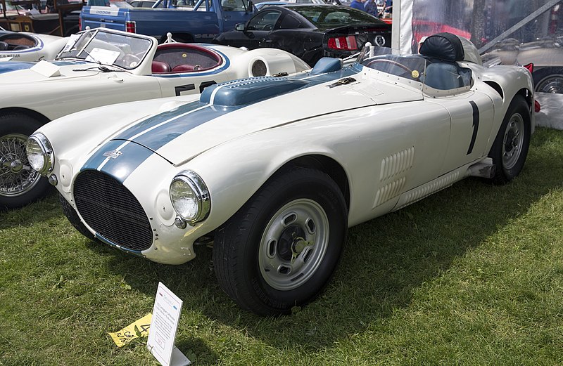 File:1952 Cunningham C4-R "number 1" (5216R) at Greenwich, 2018, front left.jpg