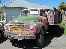 1957 Bedford A5 1957 Bedford A5 (32730972663).jpg