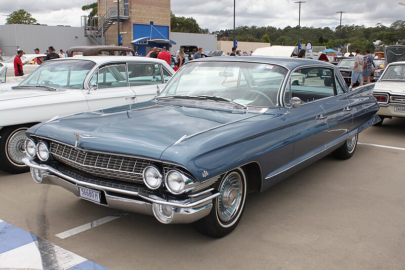 File:1961 Cadillac Sedan De Ville (24496474821).jpg