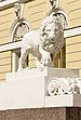 2018 SPb Mikhailovsky Palace lion 02.jpg