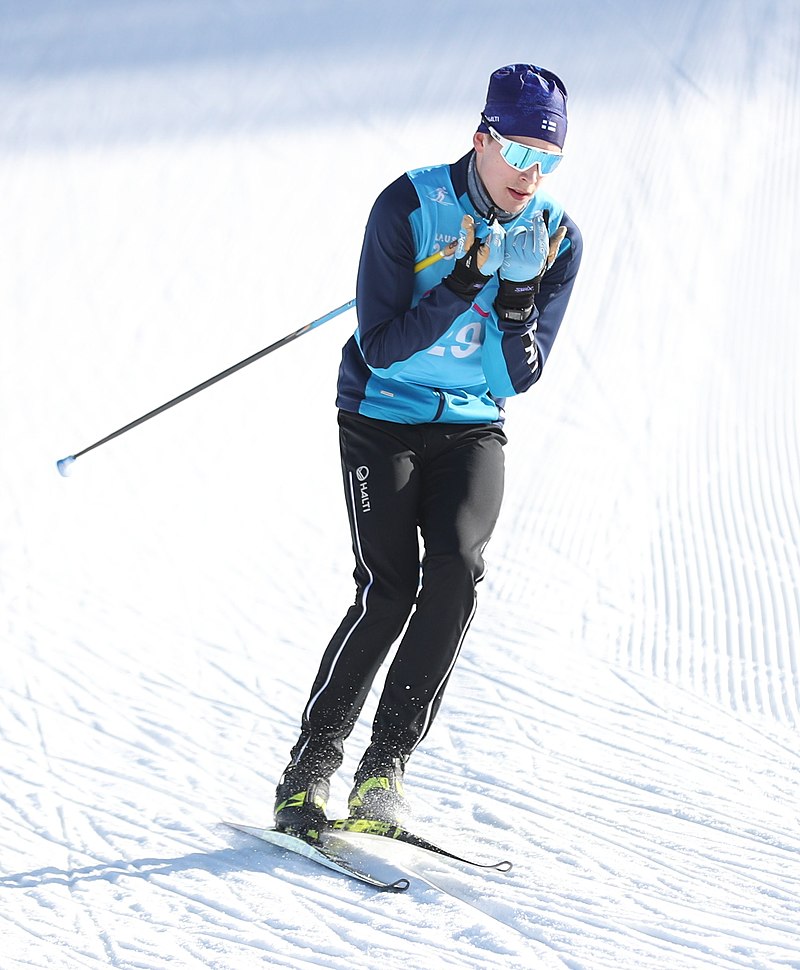 Cross-country ski clothing: Nordic ski clothing, nordic ski wear – Page 2 –  Halti Global Store