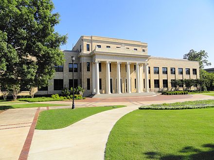 Administration Building on the Austin College campus