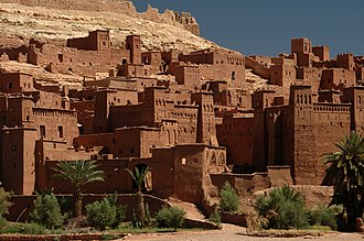 The ksar of Ait Benhaddou, in the southern High Atlas mountains of Morocco. Ait Benhaddou Qsar (588071549).jpg