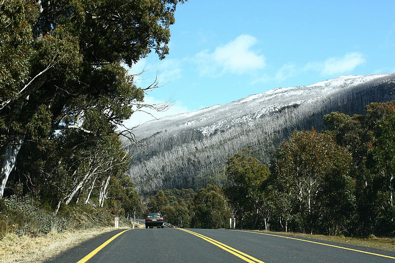 File:Alpine Way near Thredbo.jpg