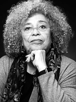 Angela Davis: Jugend und Studium, Lehre und politische Aktivitäten, Anklage wegen „Terrorismus-Unterstützung“ und Freispruch