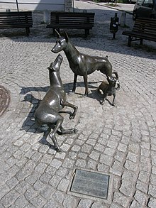 Dobermann-Denkmal (alter Standort Teichgasse)