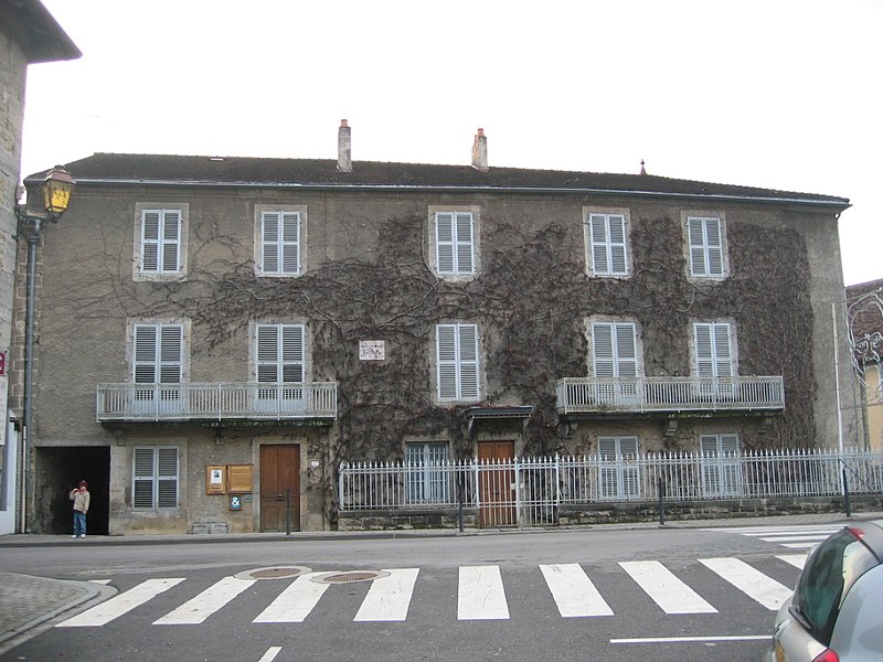 File:Arbois 36.jpg