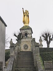 La statue de la Bonne-Dame, en 2005.