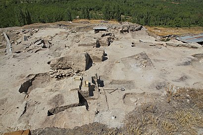 How to get to Aslantepe Höyüğü with public transit - About the place