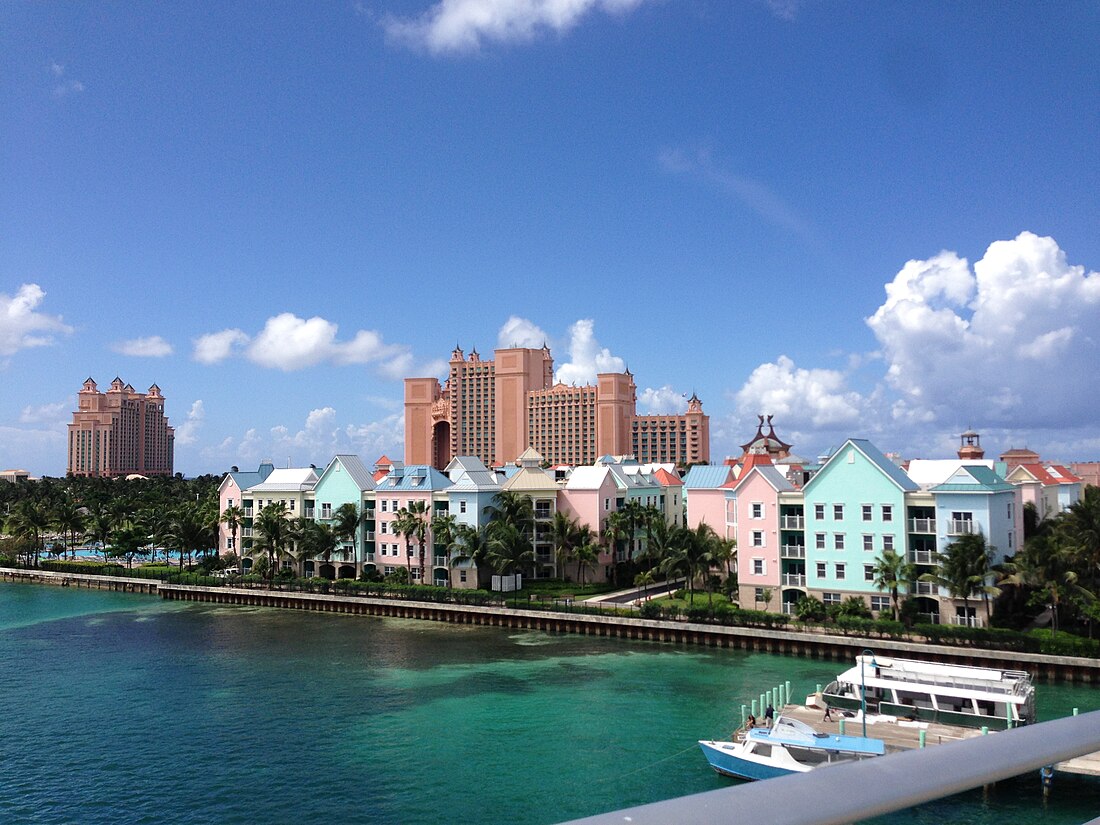 File:BHA Nassau, Paradise Island, Atlantis Bridge 001.jpg