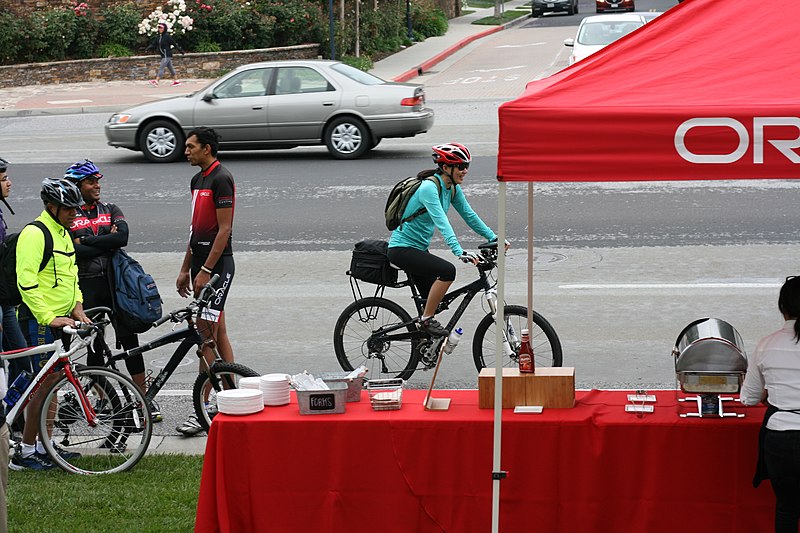 File:BTWD 2016 Oracle Santa Clara Energizer Station (26700369250).jpg