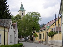 Bad Fischau Thermalbad Kirche.JPG