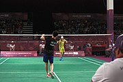 Deutsch: Badminton bei den Olympischen Jugendspielen 2018; Tag 4, 10. Oktober 2018; Viertelfinale Mädchen: Vu Thi Anh Thu (Vietnam) - Goh Jin Wei (Malaysia) 12-21, 9-21 26′ English: Badminton at the 2018 Summer Youth Olympics at 10 October 2018 – Girls Quarterfinal: Vu Thi Anh Thu (Vietnam) vs Goh Jin Wei (Malaysia) 12-21, 9-21 26′