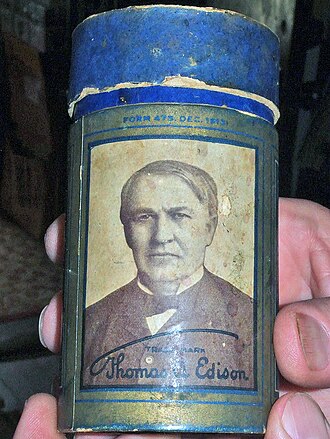 Back featuring portrait of Edison Blue amberol package back.jpg