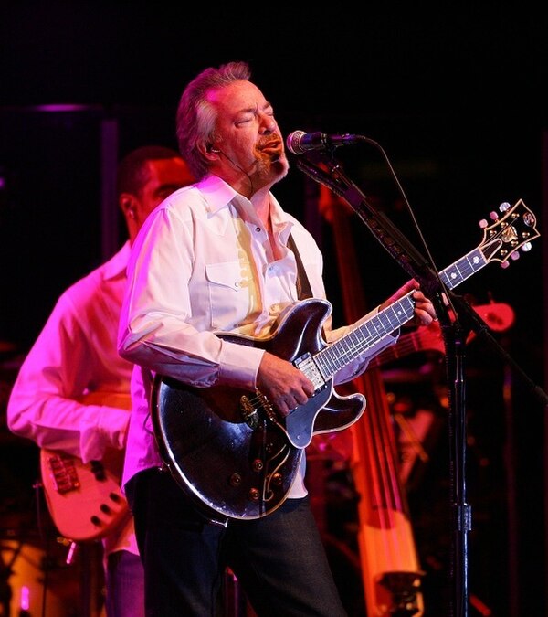 Scaggs in concert in 2006