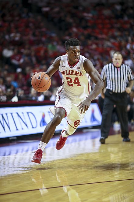 Hield playing for the Oklahoma Sooners at the Lloyd Noble Center in January 2016
