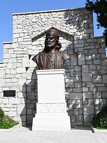 Bust of Molla Panah Vagif in Shusha, Azerbaijan (crop).jpg