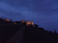 Castillo Sohail por la noche.jpg