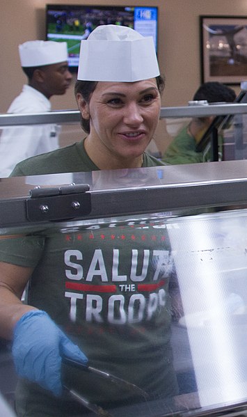 Zingano serves food at Schofield Barracks in 2019